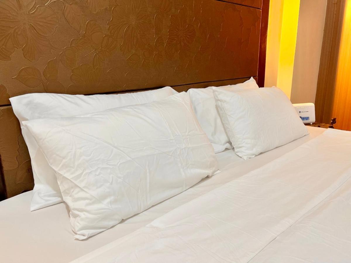 Newport Hotel Near Naia Manila Airport Terminal パサイ エクステリア 写真