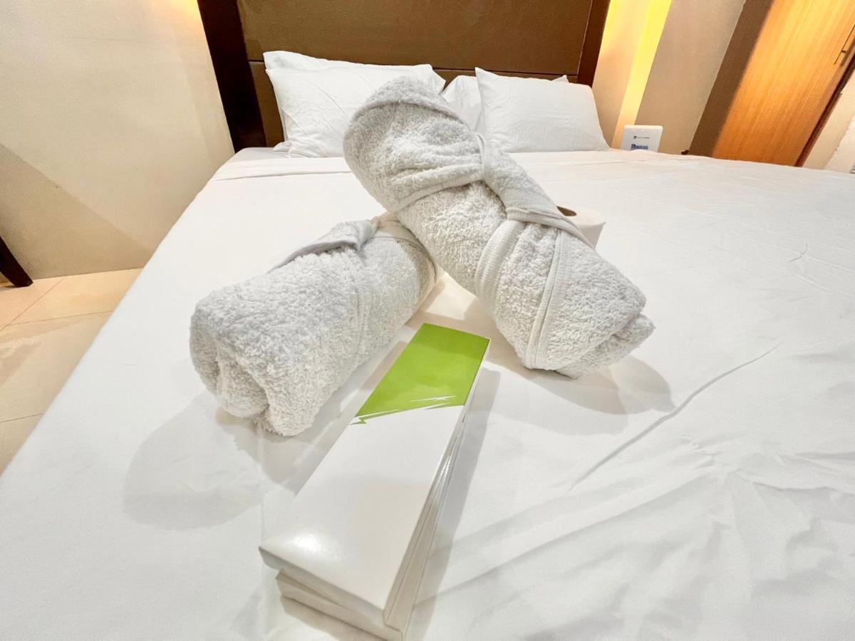 Newport Hotel Near Naia Manila Airport Terminal パサイ エクステリア 写真