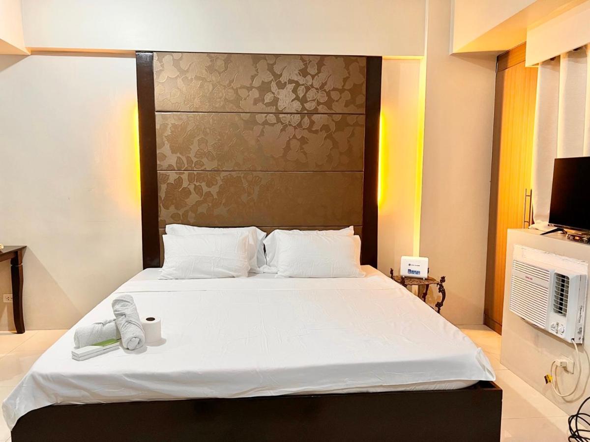 Newport Hotel Near Naia Manila Airport Terminal パサイ エクステリア 写真