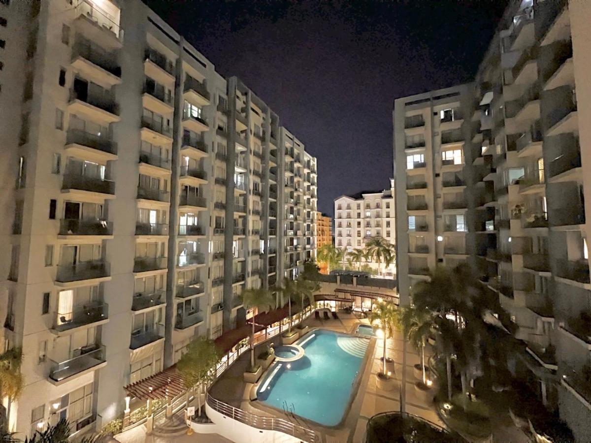 Newport Hotel Near Naia Manila Airport Terminal パサイ エクステリア 写真